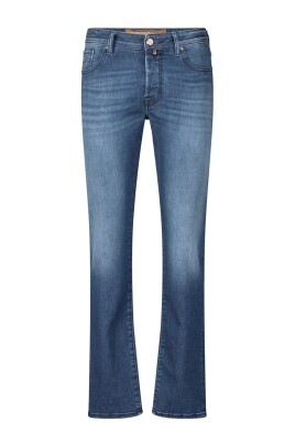 slim-fit-jeans