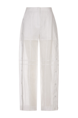 white-cotton-woman-clothing