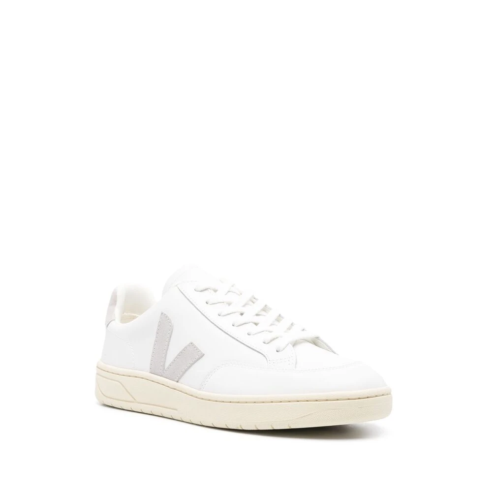 Veja Witte Sneaker met Suède Inzetstukken White Heren