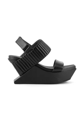 Delta Wedge Puffier