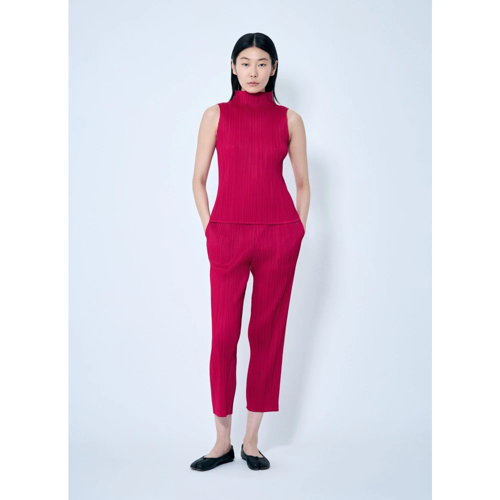 Issey Miyake Elastische Taille Geplooide Tapered Broek Red Dames