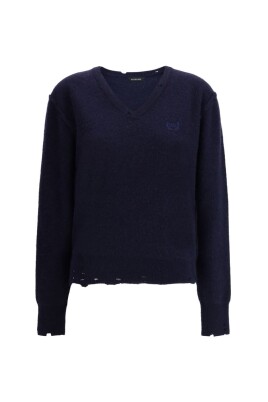 cashmere-sweater-with-retro-inspiration