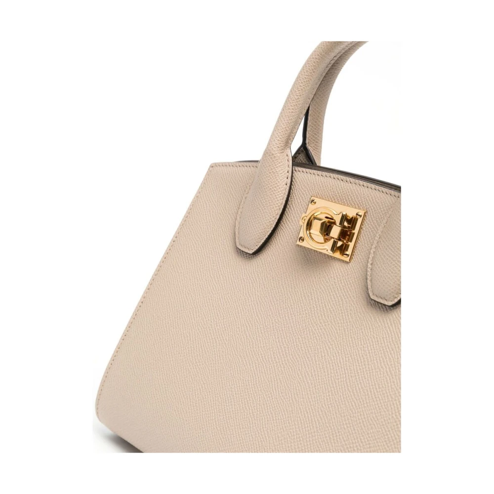 Salvatore Ferragamo Gancini Flip-Lock Leren Handtas Beige Dames