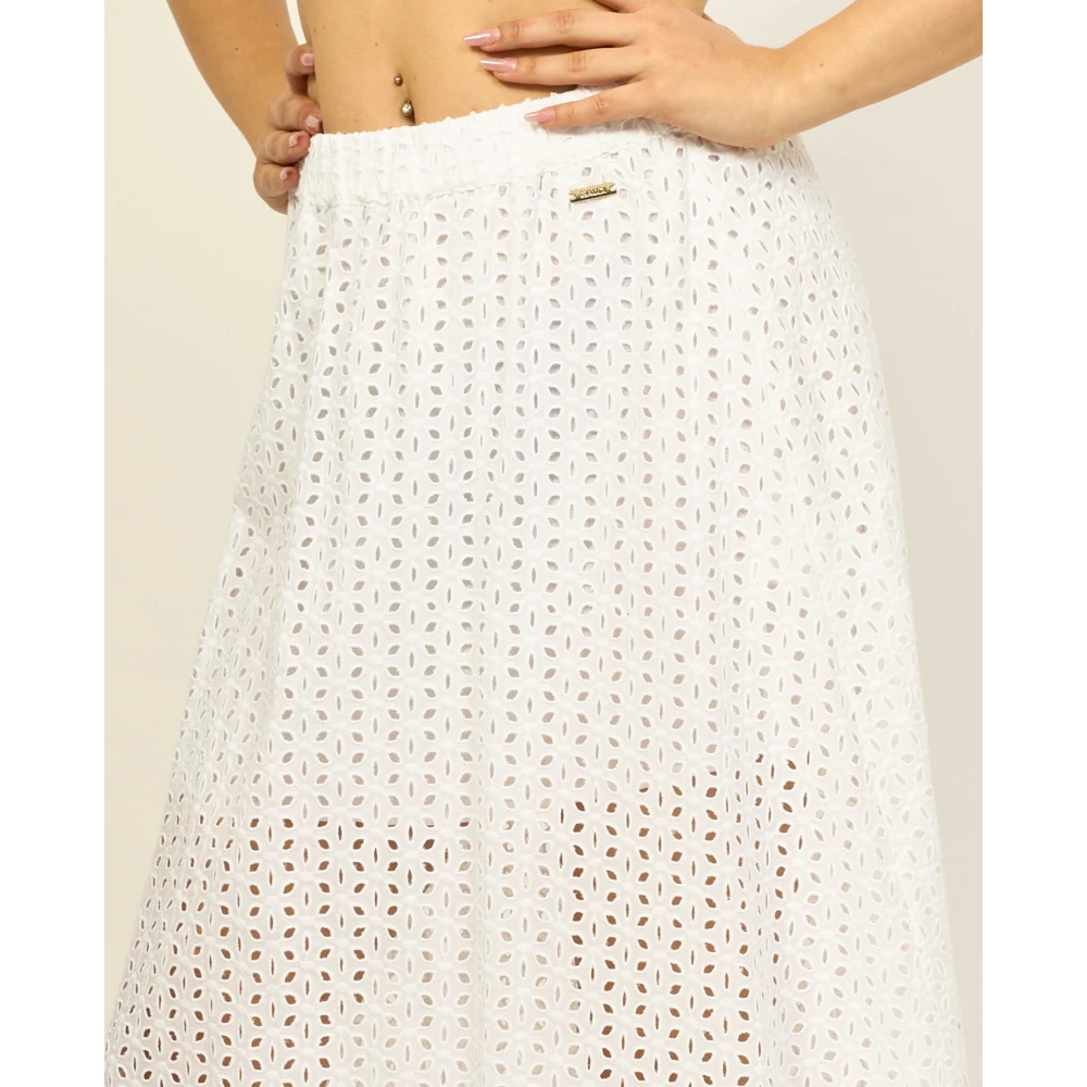 Gaudi Skirts White Dames