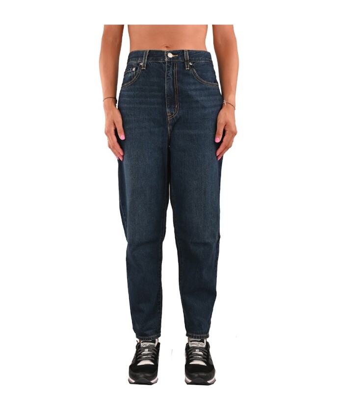loose-fit-jeans