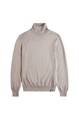 natural-turtleneck-wool-knit-sweater