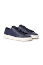 sneakers-bleues-pour-un-look-elegant
