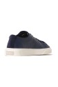 sneakers-bleues-pour-un-look-elegant