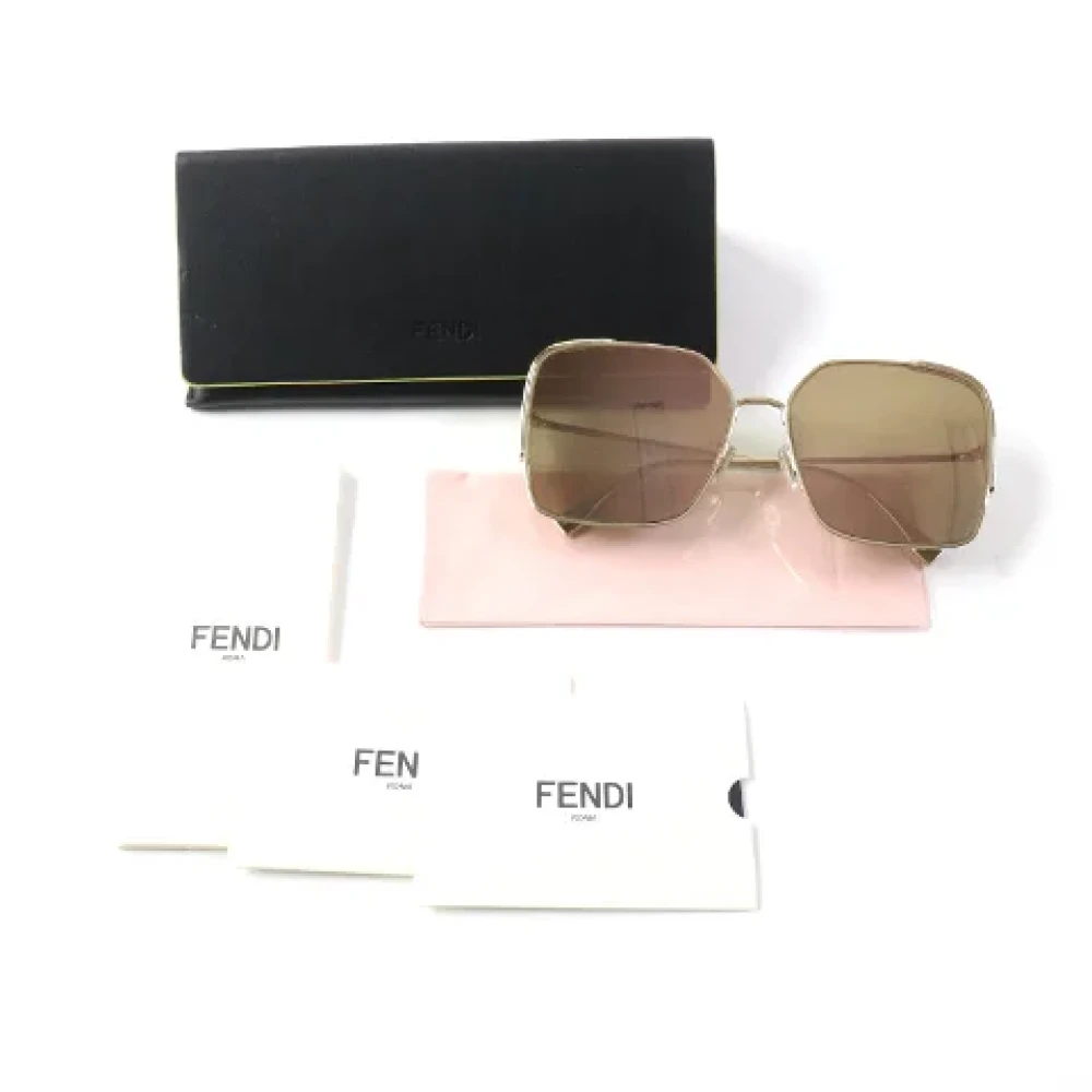 Fendi Vintage Pre-owned Fabric sunglasses Yellow Dames