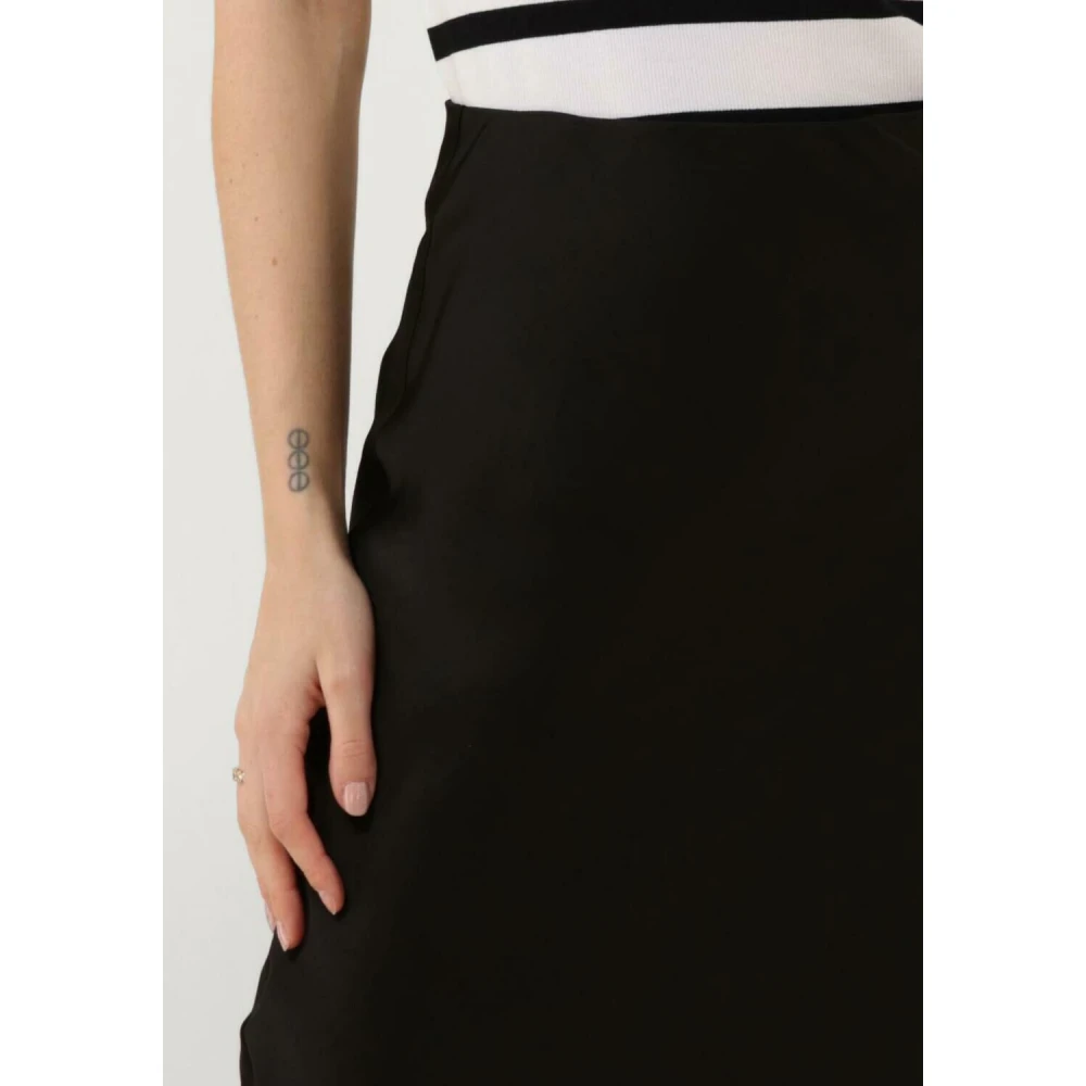 Bruuns Bazaar Zwarte midi rok Acacia Bbjoanelle Black Dames