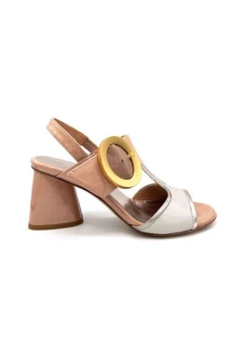 Mousse och kräm patent sandal