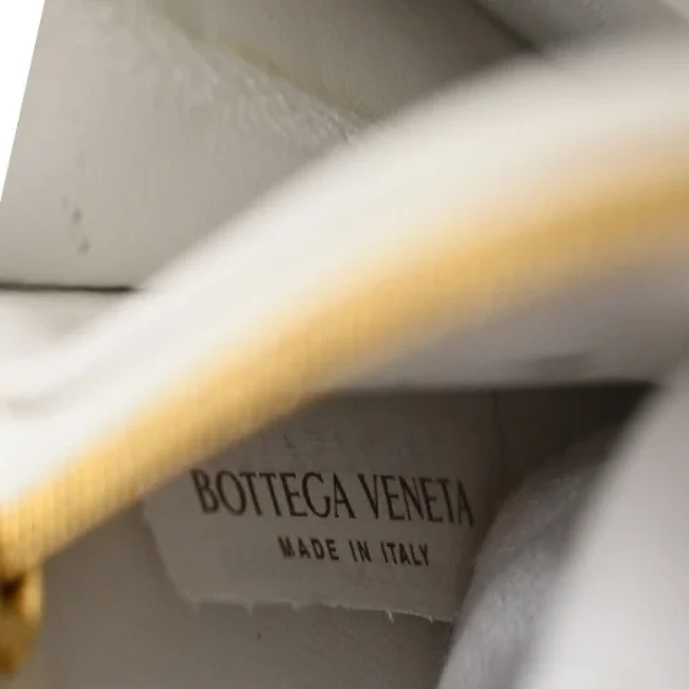 Bottega Veneta Vintage Pre-owned Leather wallets White Dames