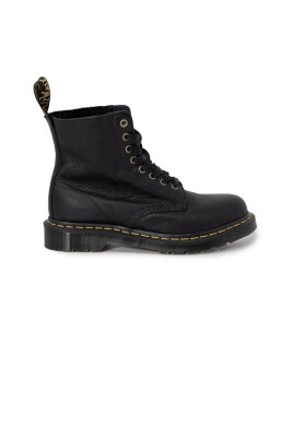leather-lace-up-boots