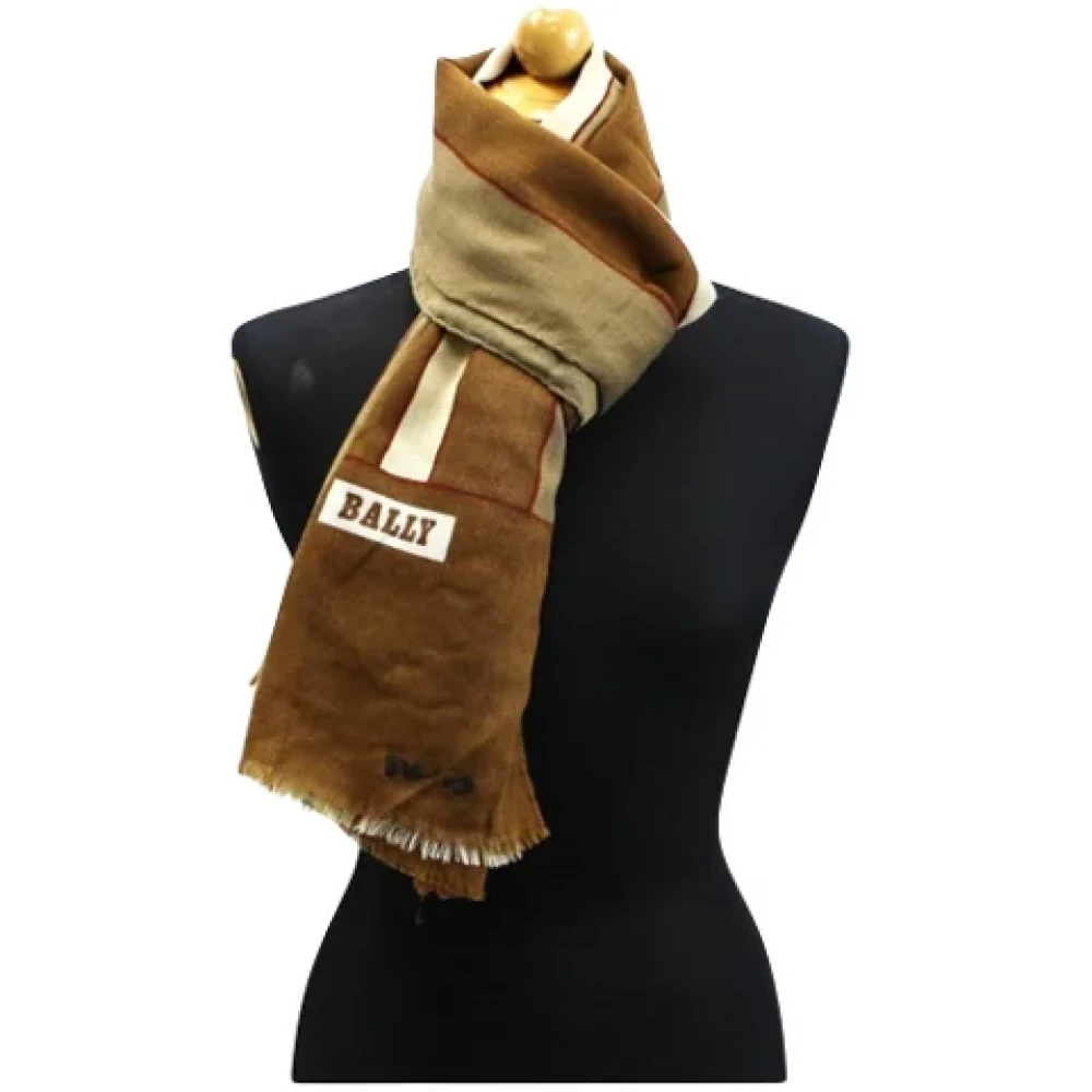 Bally Pre-owned Wool scarves Beige Dames