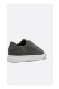 nettoyez-90-sneakers-en-daim