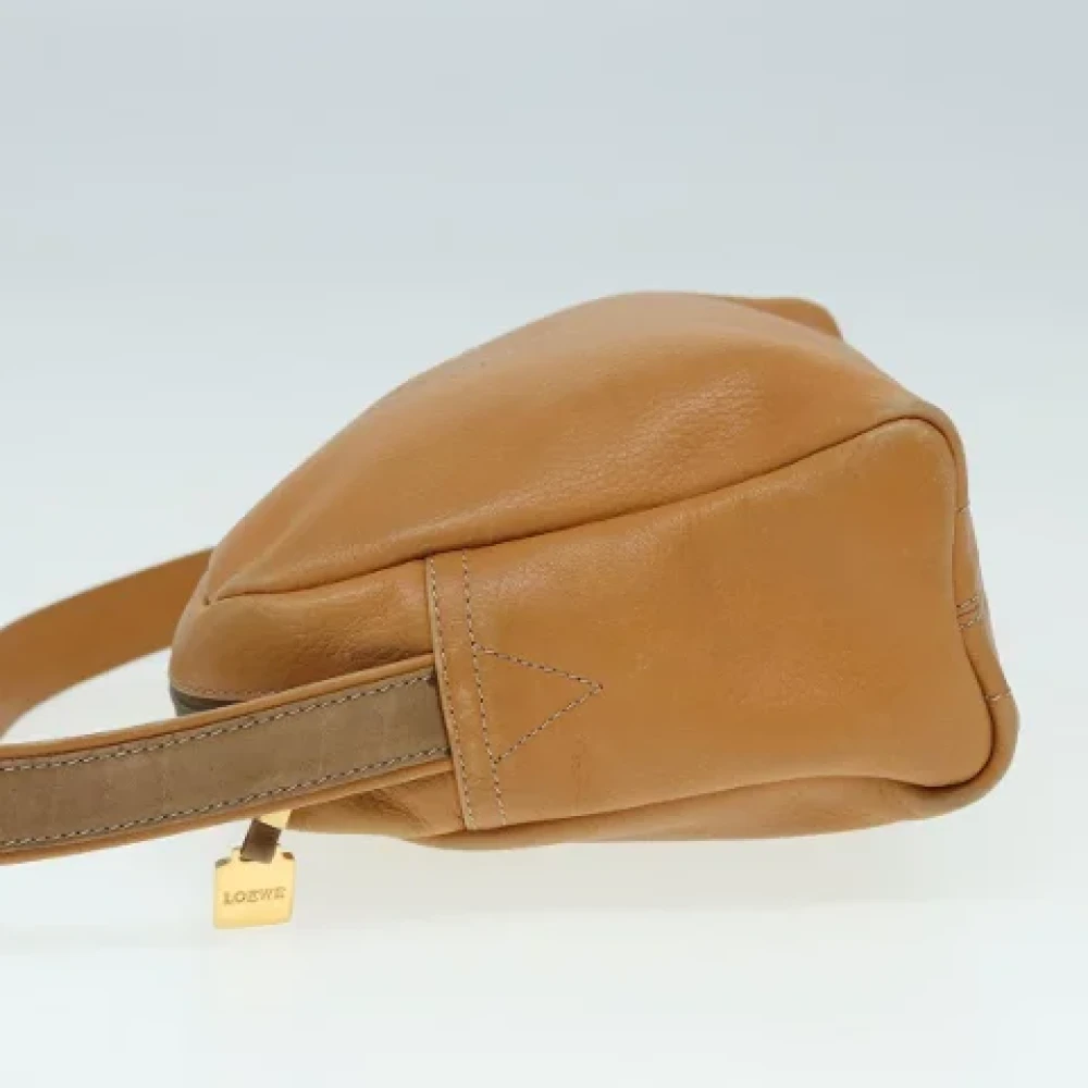 Loewe Pre-owned Leather shoulder-bags Yellow Dames