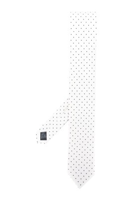 classic-white-silk-tie-with-polka-dots