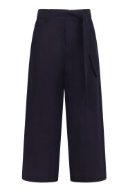 Pantaloni larghi