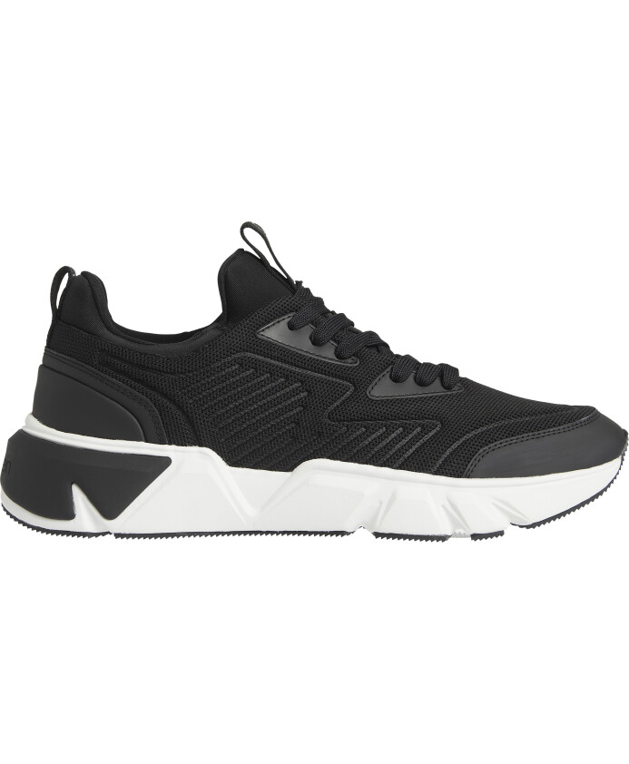 low-top-lace-up-knit