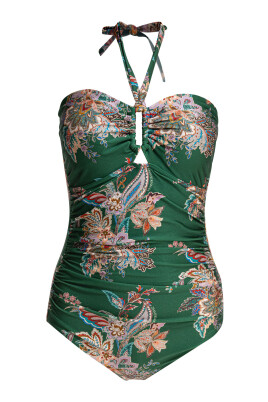 green-suit-with-wide-link-detailing