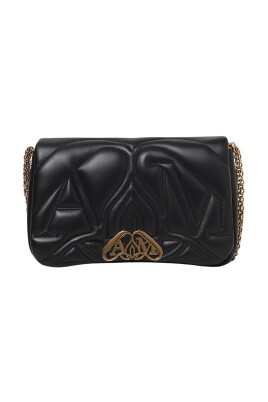 quilted-shoulder-bag-in-black