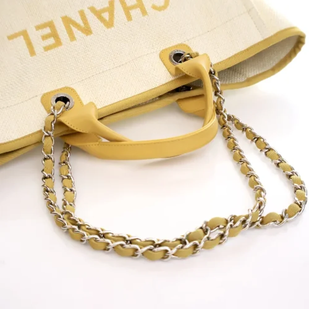 Chanel Vintage Pre-owned Canvas chanel-bags Beige Dames
