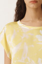 haut-de-blouse-en-soie-jaune