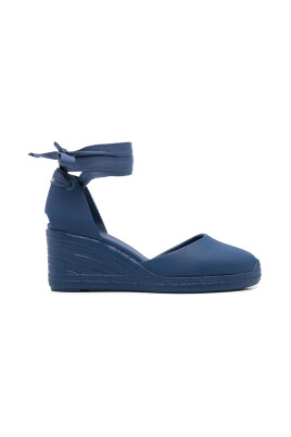stylish-shoes-careen-for-women