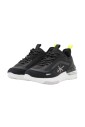 baskets-de-running-noires-avec-details-fluorescents
