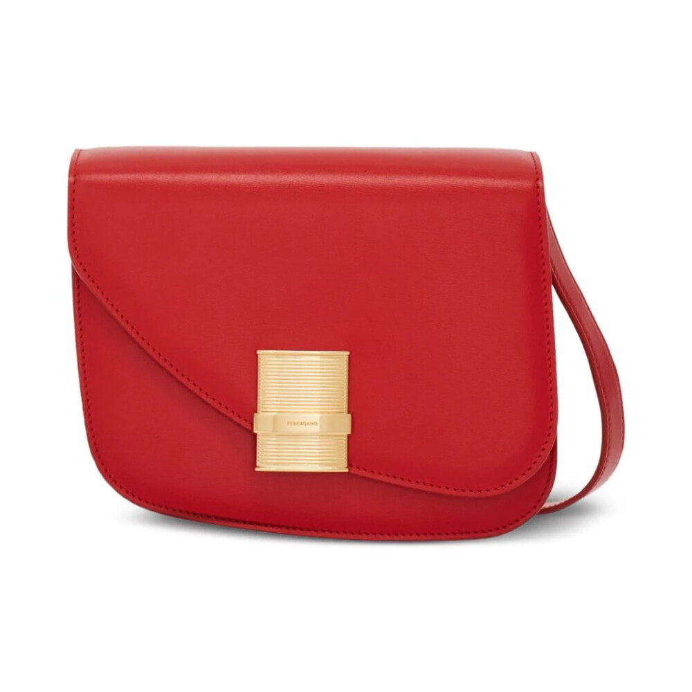 Ferragamo red outlet bag