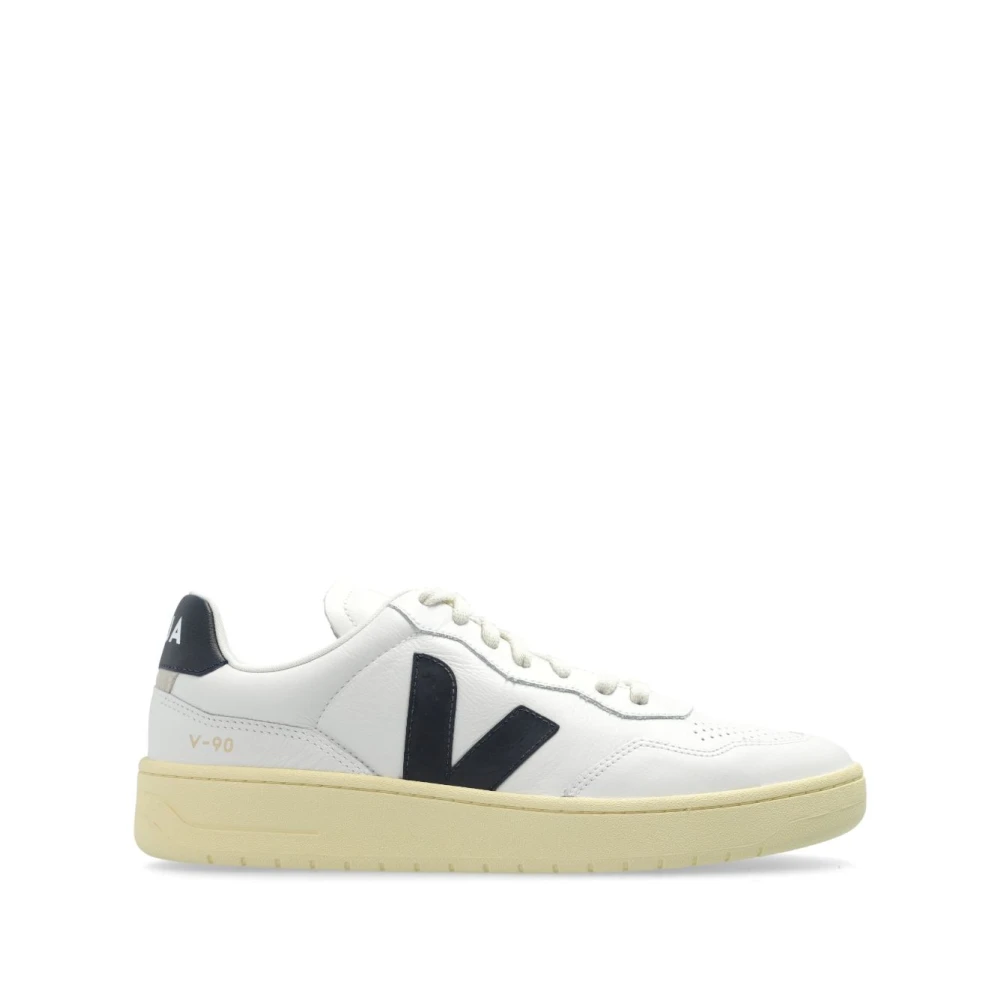 Veja Men's White Trainers - Sneakers - 10 Uk - Shoes