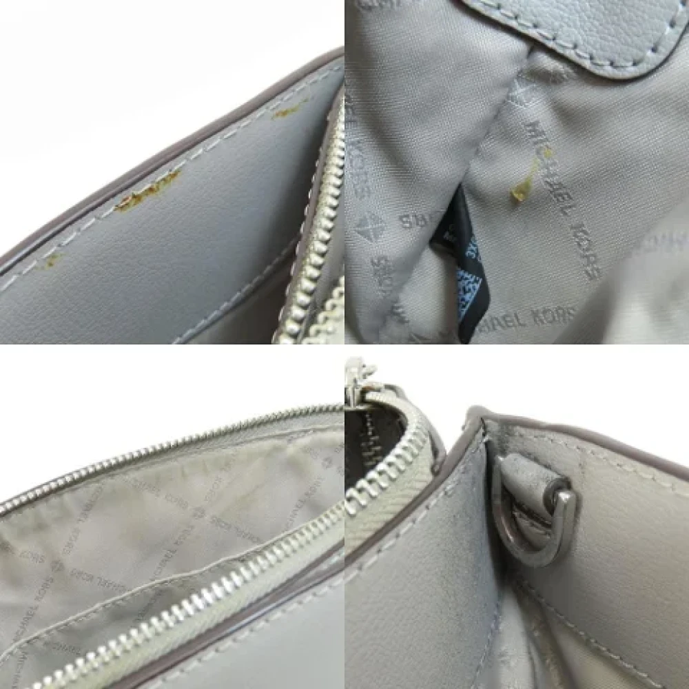 Michael Kors Pre-owned Plastic handbags Gray Dames