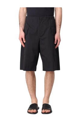 moderne-skraeddersyede-sorte-shorts