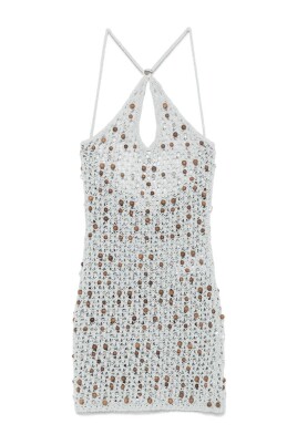 grey-short-dress-with-american-neckline
