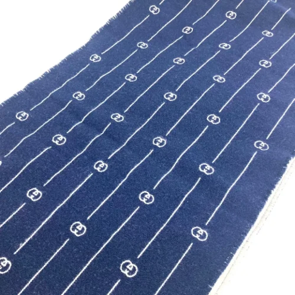 Gucci Vintage Pre-owned Wool scarves Blue Heren