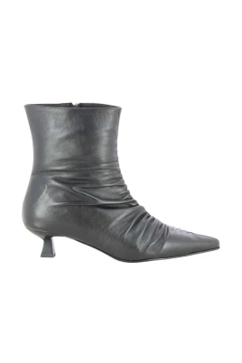 Charli Ankelboots