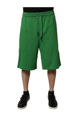 gron-bermuda-sweatshorts-med-logo-detaljer