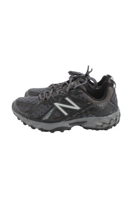 grey-womens-sneakers