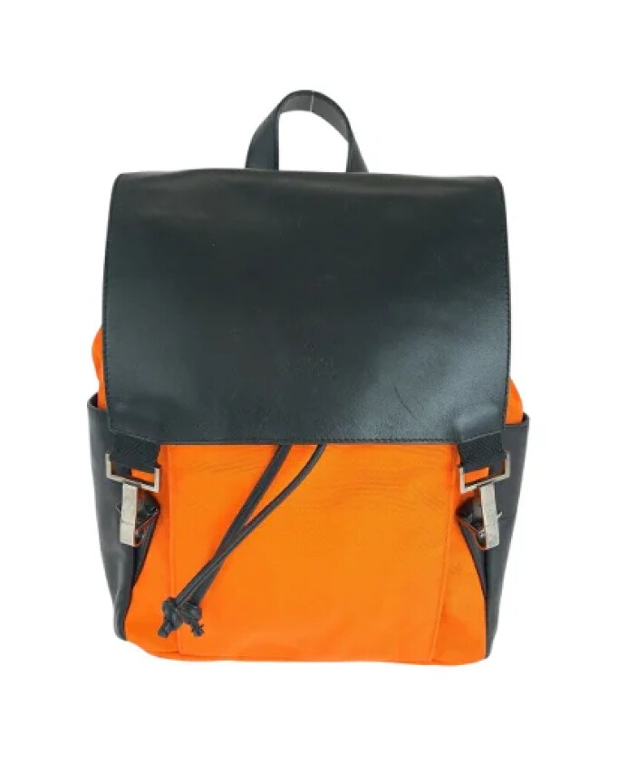 pre-owned-canvas-backpacks