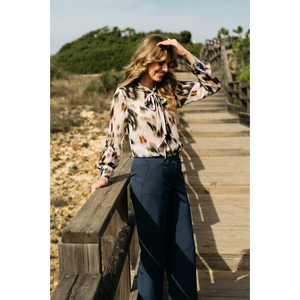 &Co Woman Oversized Hemd mit V-Ausschnitt Multicolor Dames