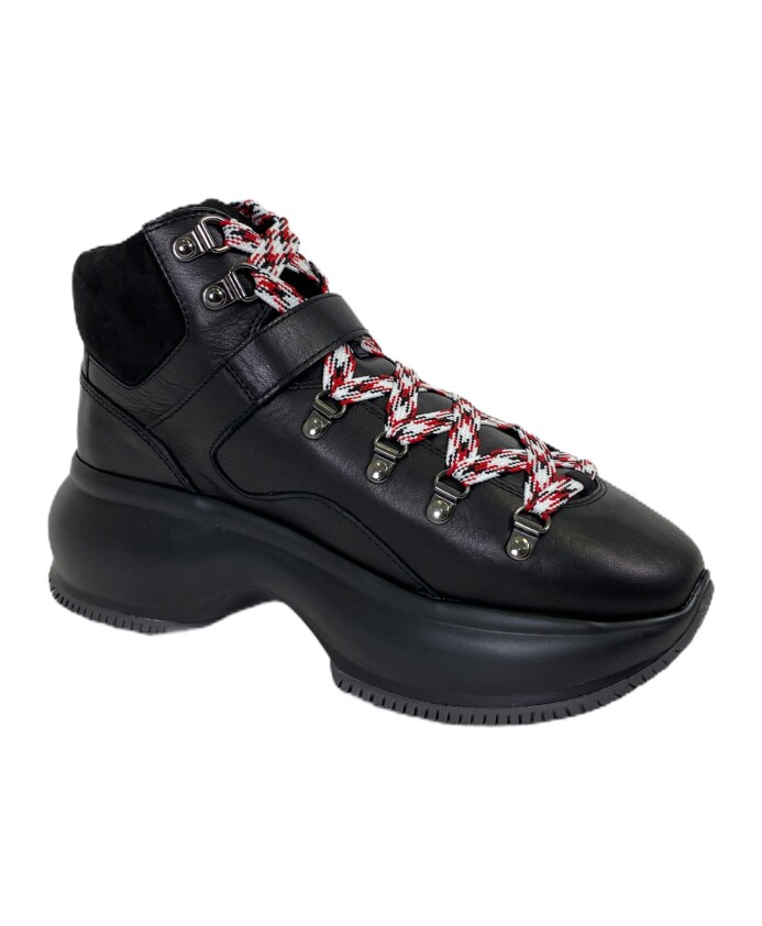 active-tracking-shoes-boots