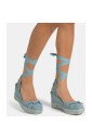 knotted-wedge-with-stirrup