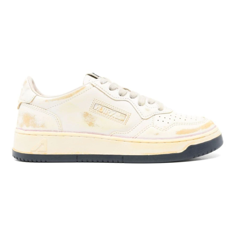 Autry Vintage Lage Dames Sneakers Dames Schoenen Beige