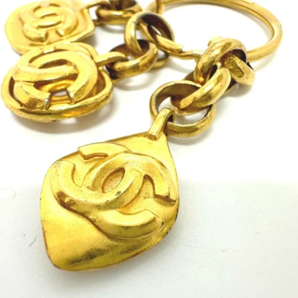 Chanel Vintage Pre-owned Metal key-holders Yellow Dames
