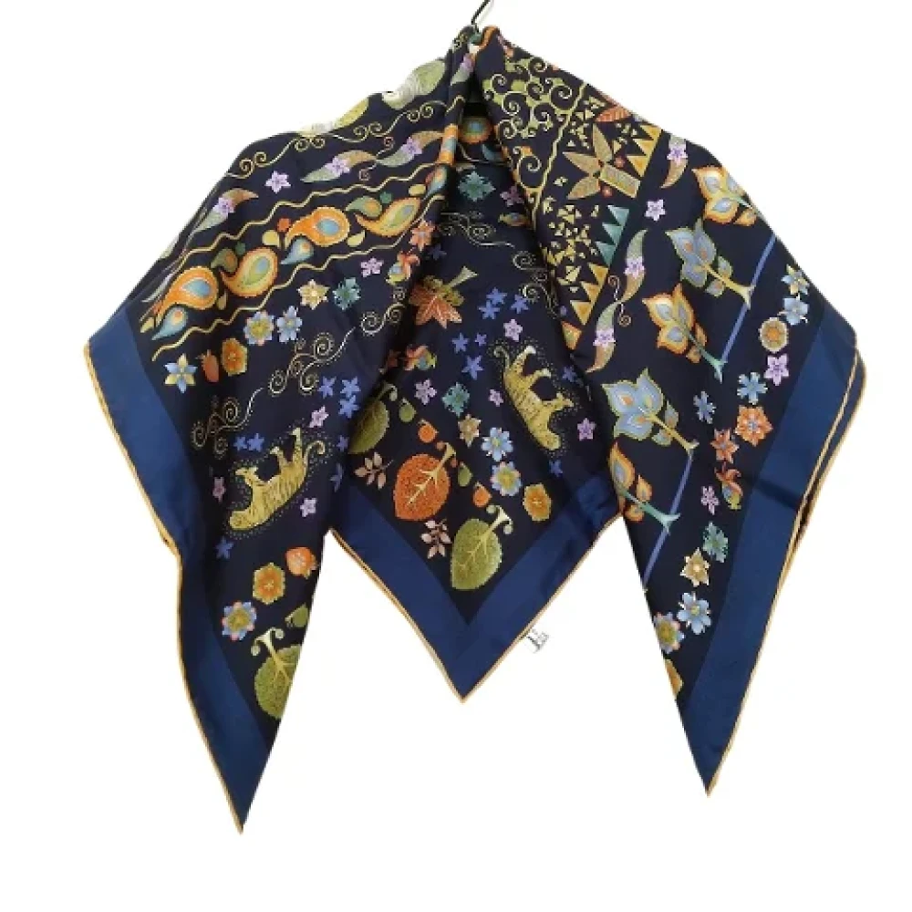 Salvatore Ferragamo Pre-owned Silk scarves Blue Dames