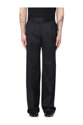 pleated-trousers