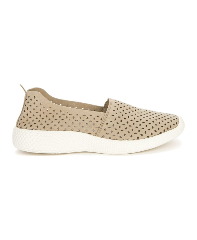 beige-sneakers-for-women