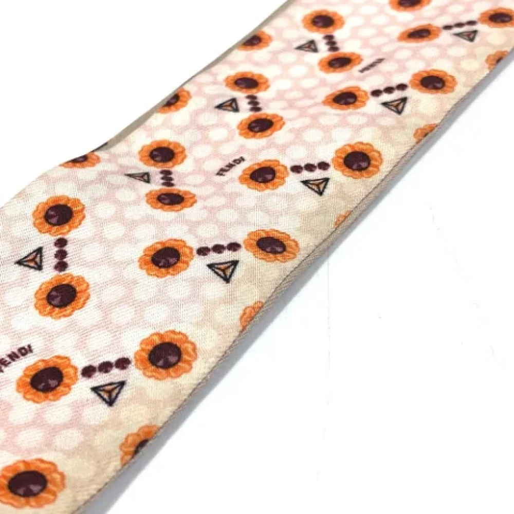 Fendi Vintage Pre-owned Fabric scarves Pink Dames