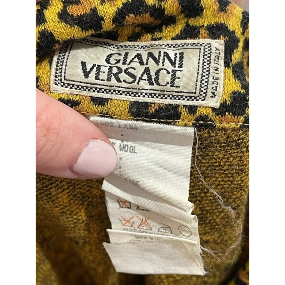 Versace Pre-owned Wool tops Beige Dames