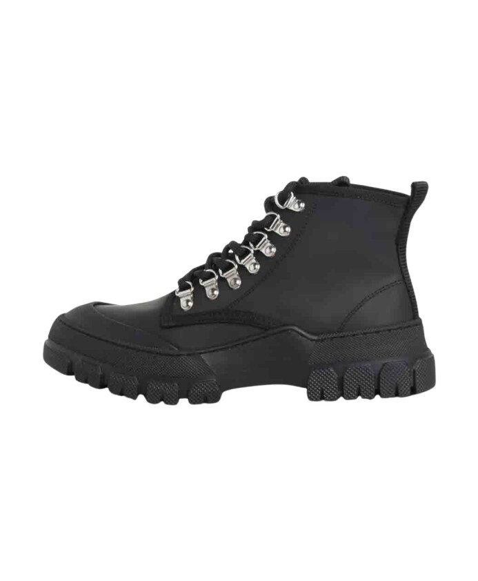 bottes-a-lacets